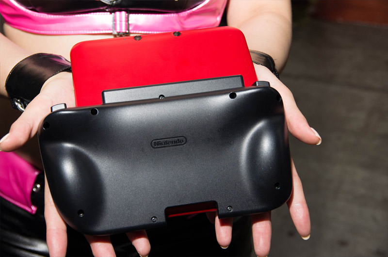 Illustration for article titled Up Close with Circle Pad Pro for the 3DS XL